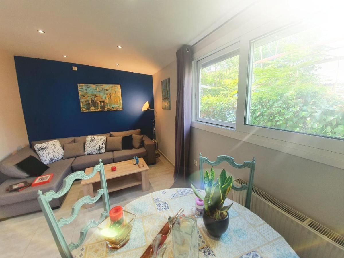 Ilias' Cosy And Relaxing Apartment Atenas Exterior foto