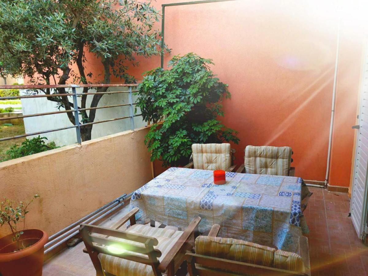 Ilias' Cosy And Relaxing Apartment Atenas Exterior foto